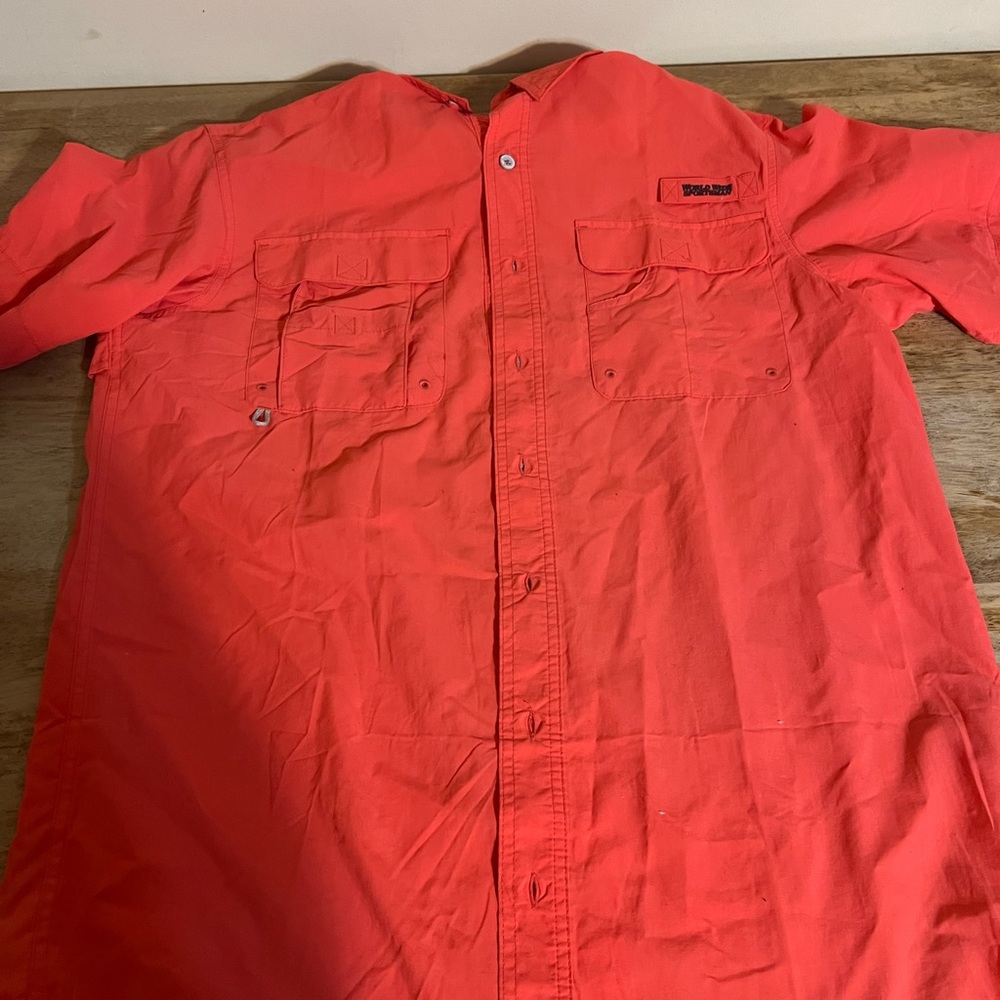 World Wide Sportsman Short Sleeve Vented Fishing Shirt Men's Large Red